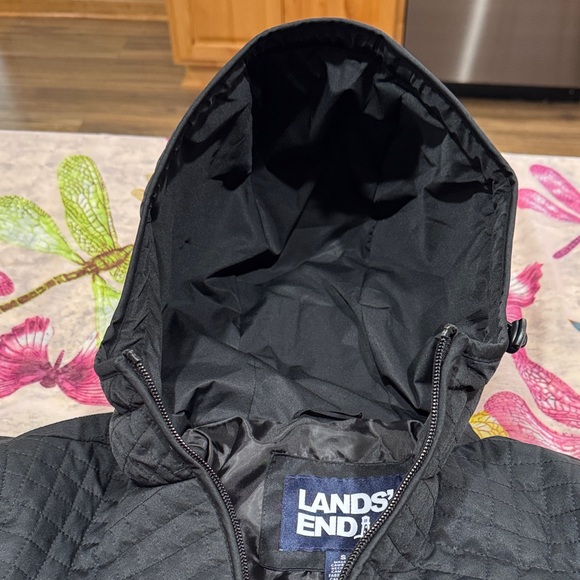 Lands’ End Black Quilted Hooded Jacket Women’s Coat Full Zip Lightweight Warm - Picture 4 of 5